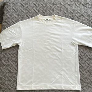 Uniqlo mens oversized U Airism T-Shirt (XS)